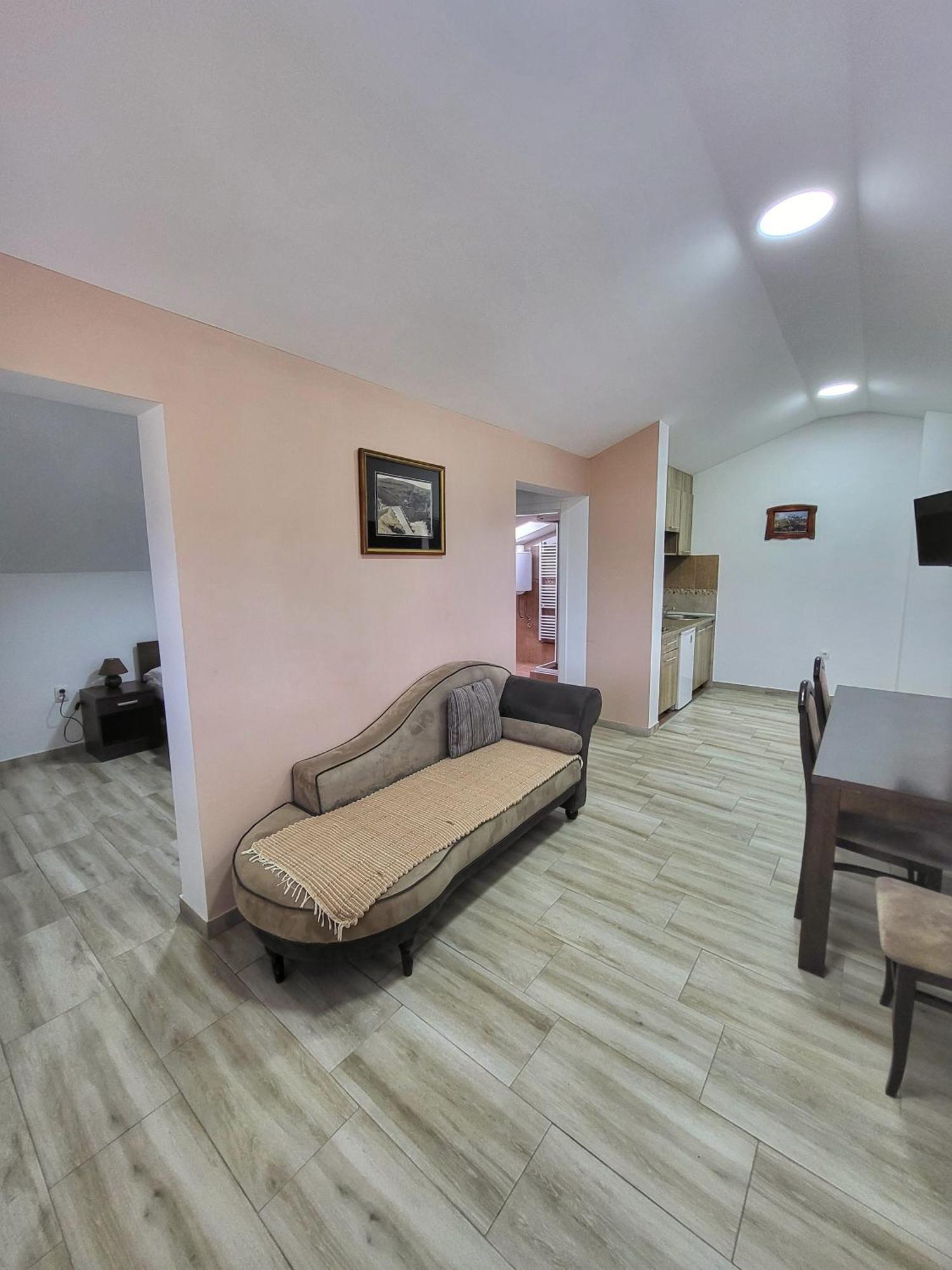 Apartmani Tarsko Jezero Zaovine Bilik gambar